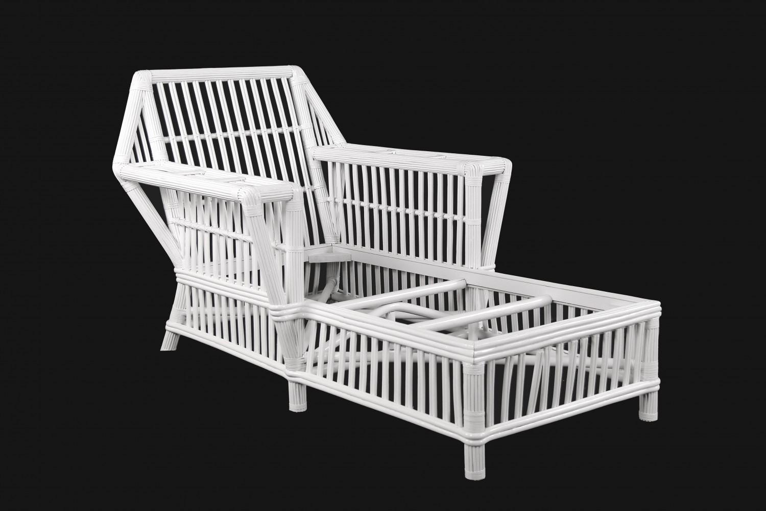 Williamsburg Chaise Lounge