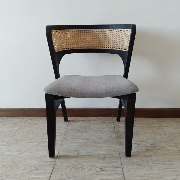 Garru Chair