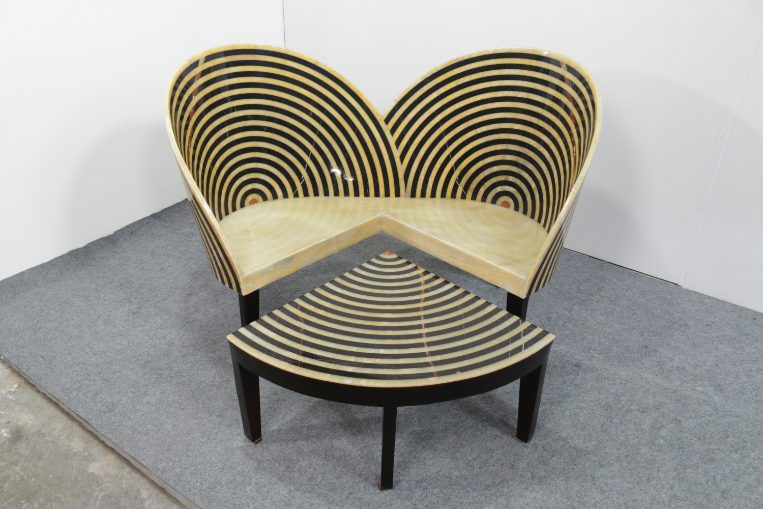 Genso Bended Love Seat & Table Set